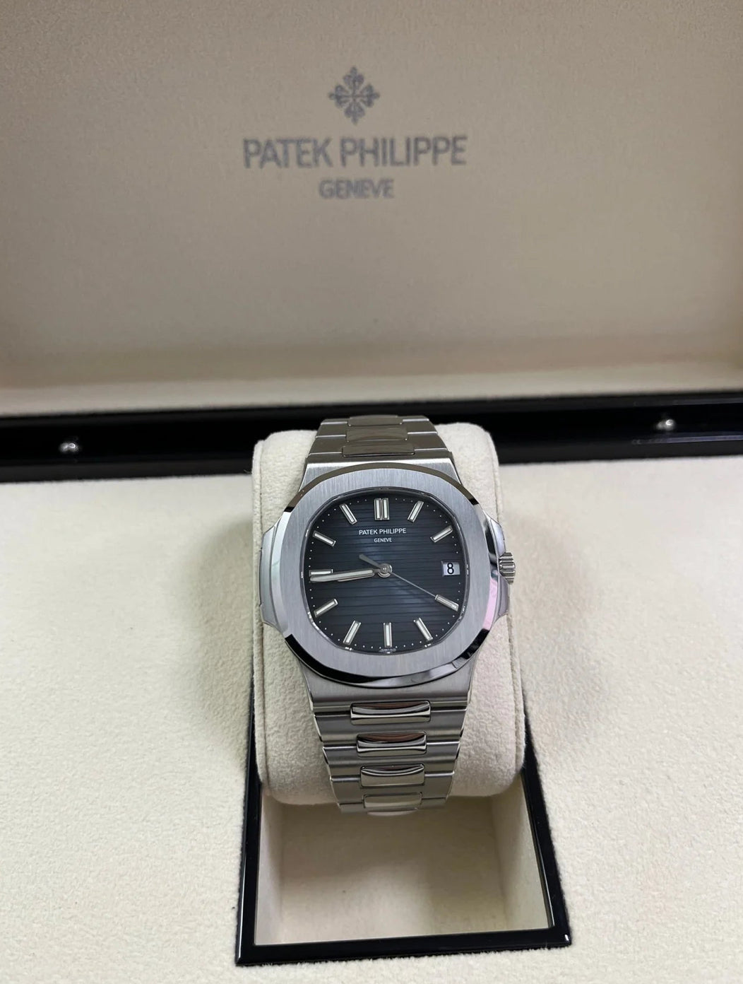 PATEK PHILIPPE NAUTILUS OCEAN BLUE