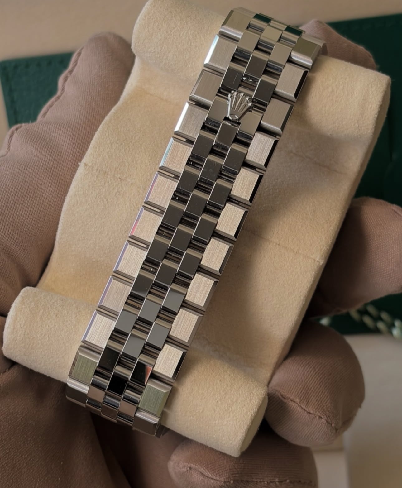 ROLEX LAND DWELLER WHITE