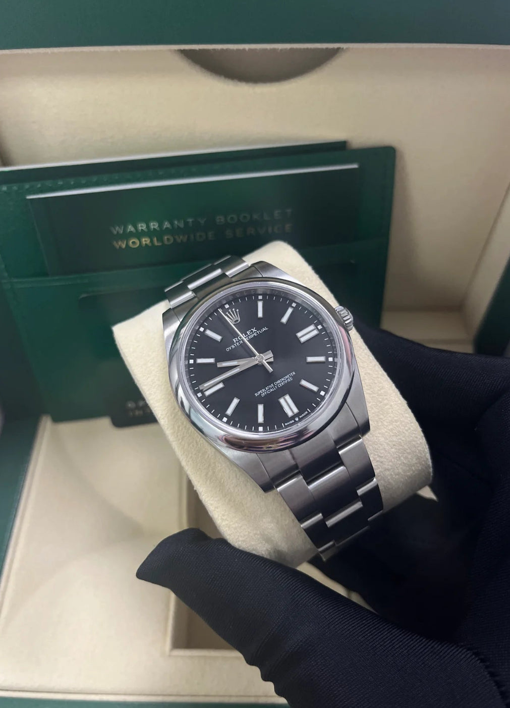 ROLEX OYSTER PERPETUAL BLACK DIAL
