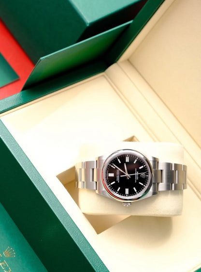 ROLEX OYSTER PERPETUAL BLACK DIAL