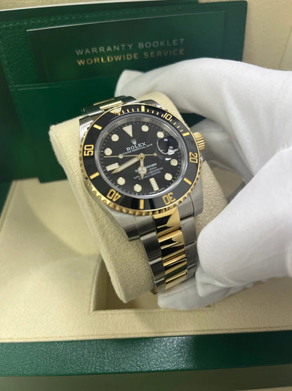 ROLEX SUBMARINER GOLD & BLACK