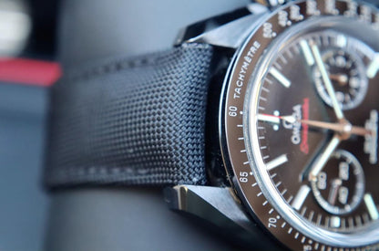 OMEGA SPEEDMASTER DARK SIDE OF THE MOON