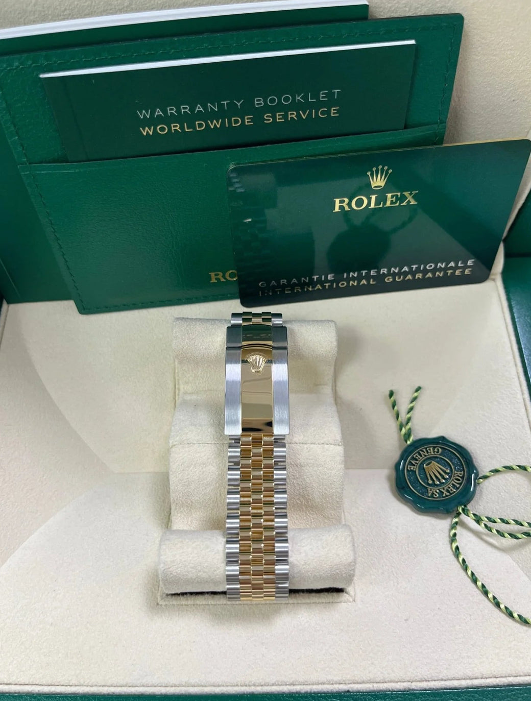 ROLEX DATEJUST JUBILEE BLACK & GOLD