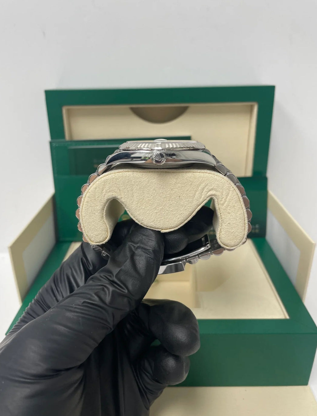 ROLEX DATEJUST JUBILEE WHITE DIAL