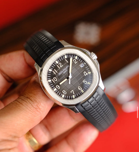 PATEK PHILIPPE AQUANAUT BLACK DIAL