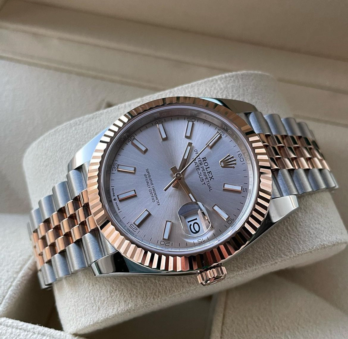 ROLEX DATEJUST JUBILEE STEEL & GOLD SILVER DIAL