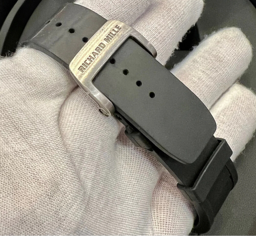 RICHARD MILLE GREY CARBON