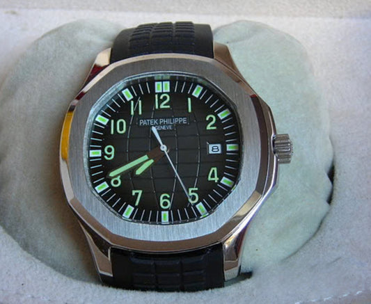 PATEK PHILIPPE AQUANAUT BLACK DIAL